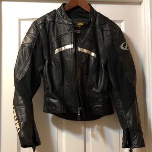 SUZUKI Leather Motorcycle jacket (size S)